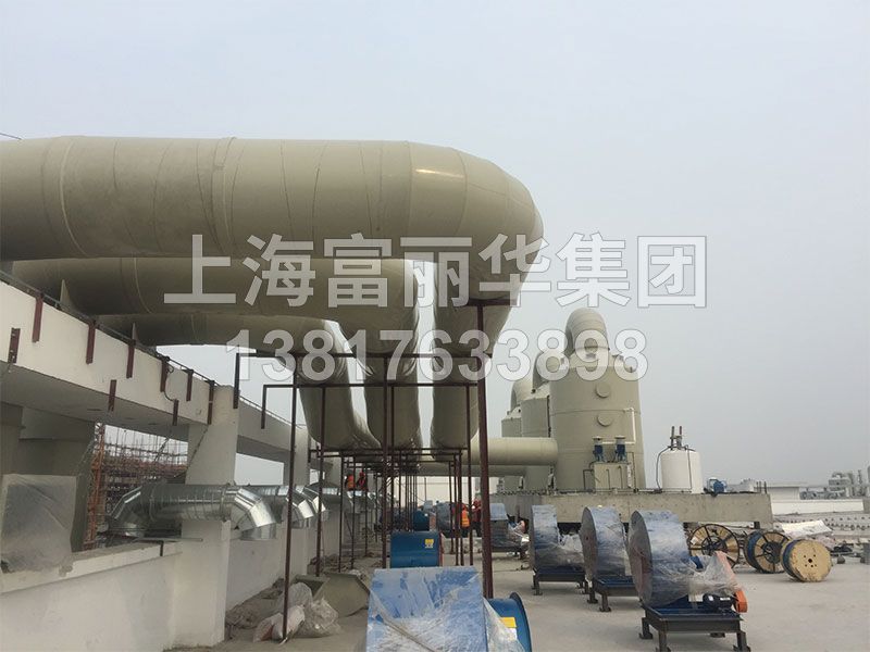 洗涤塔安装现场